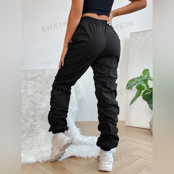 Drawstring Waist Ruched Pants 🖤 - Picture 5 of 5